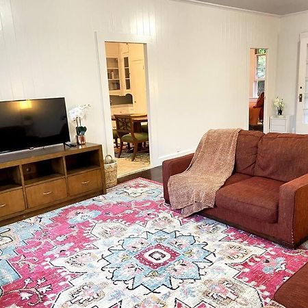 Your Hilo Homebase - Lovely 3 Bedroom In Heart Of Hilo With Ac! Extérieur photo