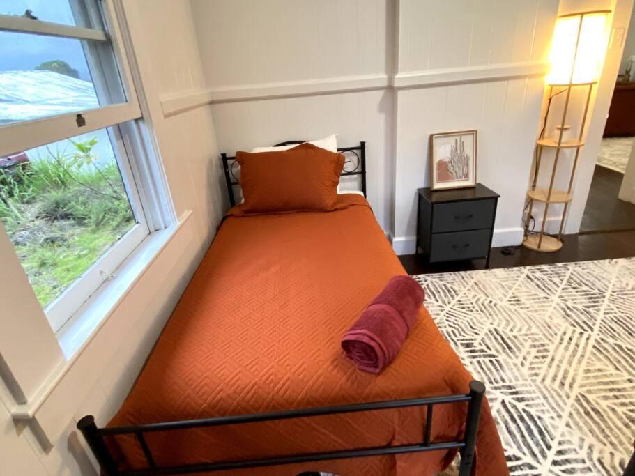 Your Hilo Homebase - Lovely 3 Bedroom In Heart Of Hilo With Ac! Extérieur photo
