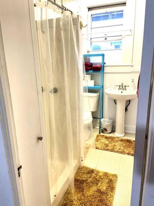 Your Hilo Homebase - Lovely 3 Bedroom In Heart Of Hilo With Ac! Extérieur photo