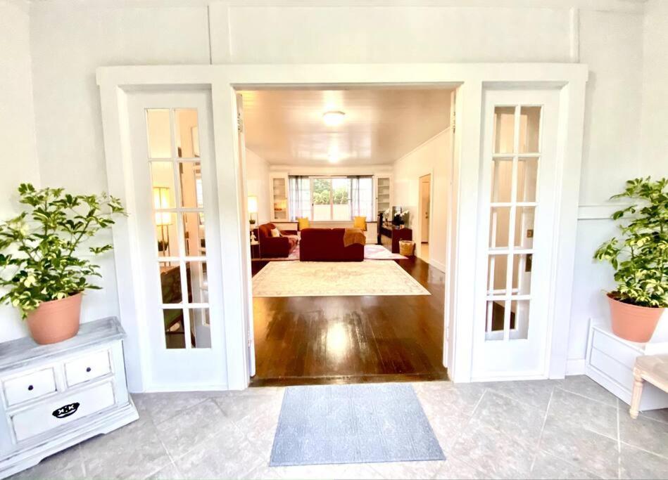 Your Hilo Homebase - Lovely 3 Bedroom In Heart Of Hilo With Ac! Extérieur photo